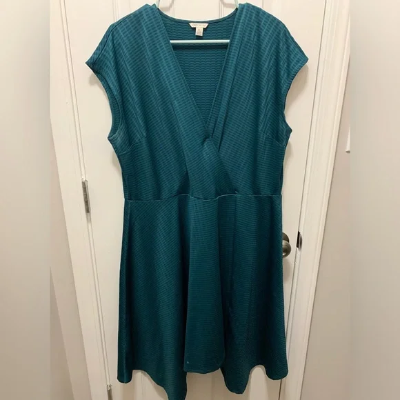 XL Green dress - Picture 1 of 3